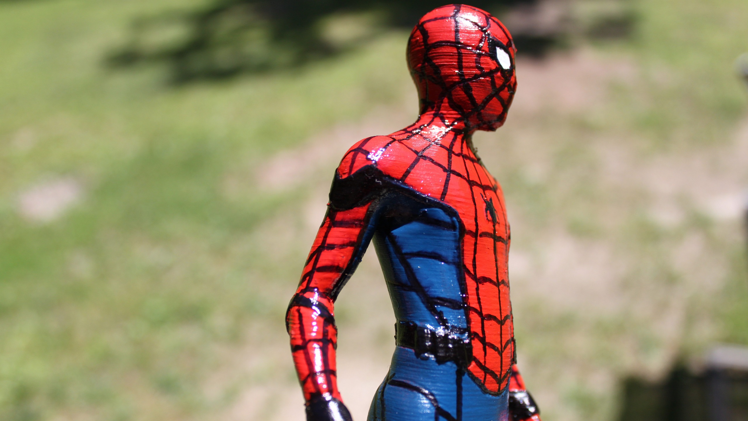 Gentle Giant Spider-Man Red & Blue Mini Bust Announced! - Marvel