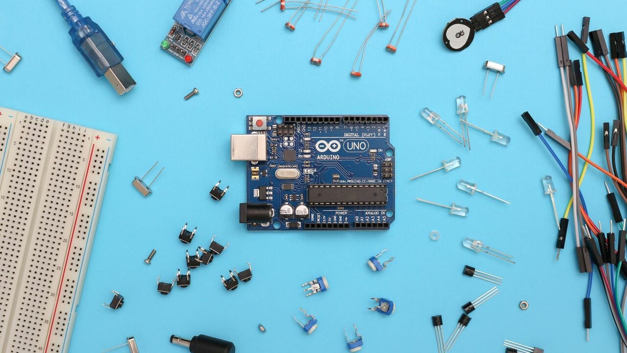 A Comparison of Popular Arduino Boards, Arduino