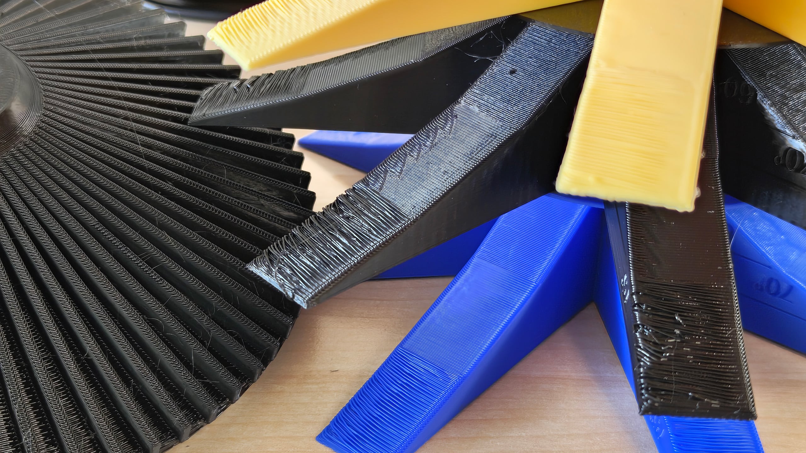 Overhang Shootout: Original Prusa MK4S vs. Bambu Lab X1 | All3DP